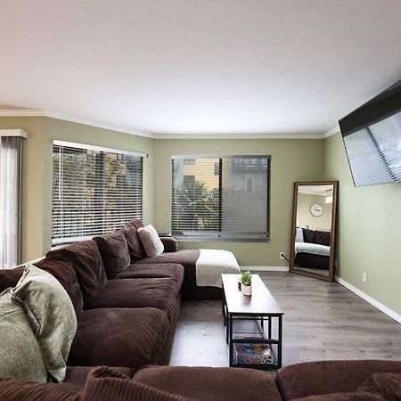 Chic Condo Steps From Petco Park Сан-Диего Экстерьер фото